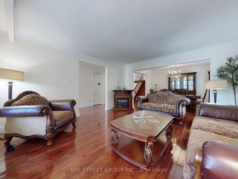 Photo 5 at 69 Fairglen Avenue, L'Amoreaux, Toronto