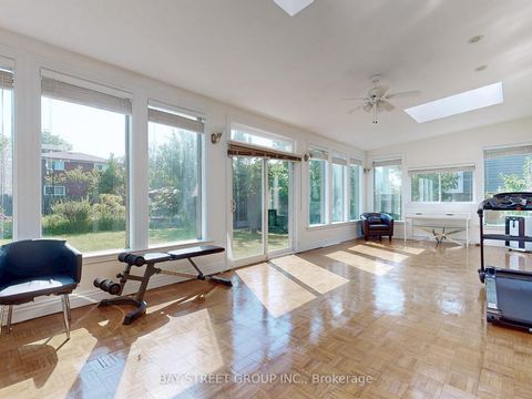 Photo 16 at 69 Fairglen Avenue, L'Amoreaux, Toronto