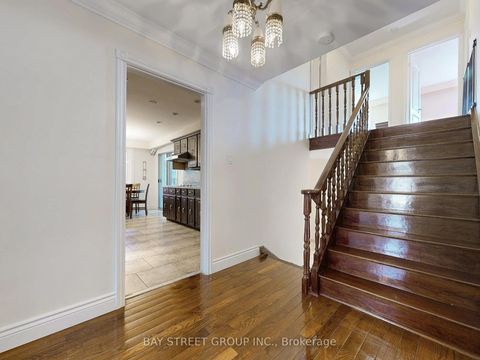 Photo 18 at 69 Fairglen Avenue, L'Amoreaux, Toronto