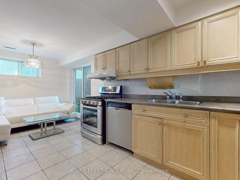 Photo 26 at 69 Fairglen Avenue, L'Amoreaux, Toronto