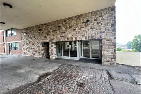 Photo 4 at 405 - 541 Blackthorn Avenue, Eglinton West, Toronto