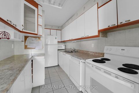 Photo 18 at 405 - 541 Blackthorn Avenue, Eglinton West, Toronto
