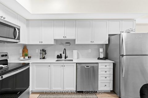Photo 15 at 2207 - 58 Elizabeth Street S, Mill Pond, Richmond Hill