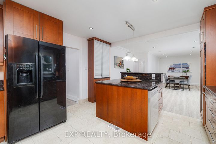 Photo 13 at 951 Gorton Avenue, Bayview, Burlington