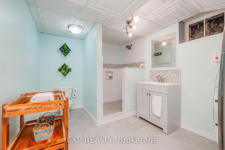 Photo 28 at 951 Gorton Avenue, Bayview, Burlington