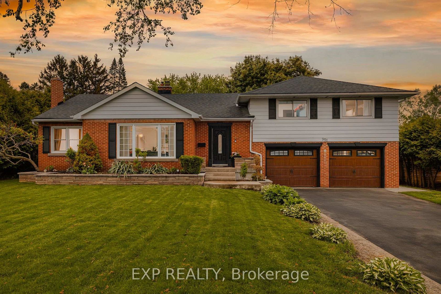 951 Gorton Avenue, Bayview, Burlington 2