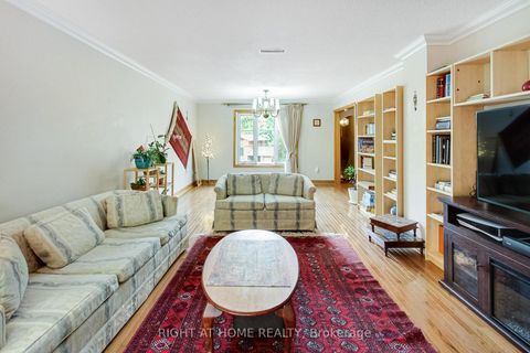 Photo 17 at 8 Suraty Avenue, Bendale, Toronto