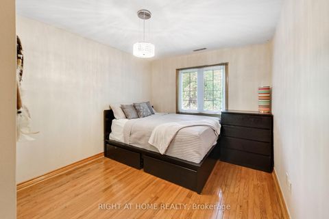 Photo 25 at 8 Suraty Avenue, Bendale, Toronto