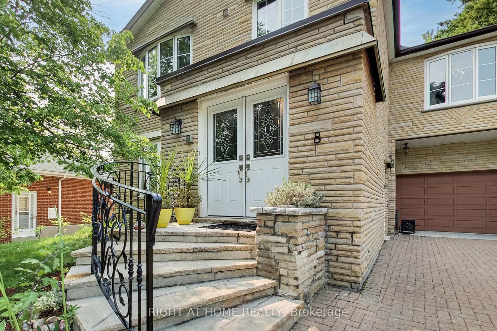 8 Suraty Avenue, Bendale, Toronto 