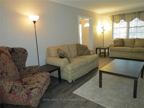 Photo 3 at 19 Danville Drive, Windfields, Toronto
