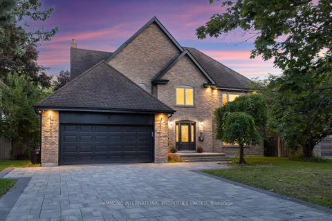 Photo 2 at 108 Winchester Lane, South Richvale, Richmond Hill