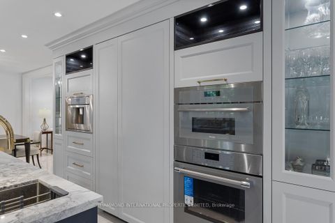 Photo 11 at 108 Winchester Lane, South Richvale, Richmond Hill