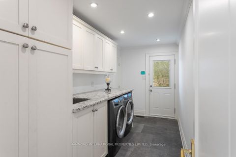 Photo 18 at 108 Winchester Lane, South Richvale, Richmond Hill