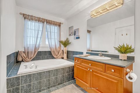 Photo 29 at 70 Millcliff Circle, Aurora Grove, Aurora Photo 29 at 70 Millcliff Circle, Aurora Grove, Aurora