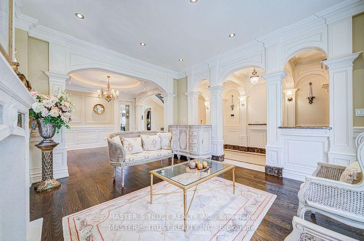 Photo 3 at 216 Parkview Avenue, Willowdale East, Toronto