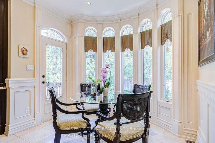 Photo 6 at 216 Parkview Avenue, Willowdale East, Toronto