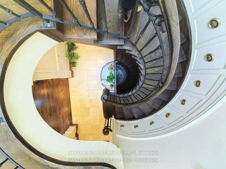 Photo 13 at 216 Parkview Avenue, Willowdale East, Toronto