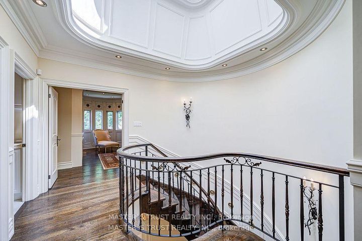 Photo 19 at 216 Parkview Avenue, Willowdale East, Toronto