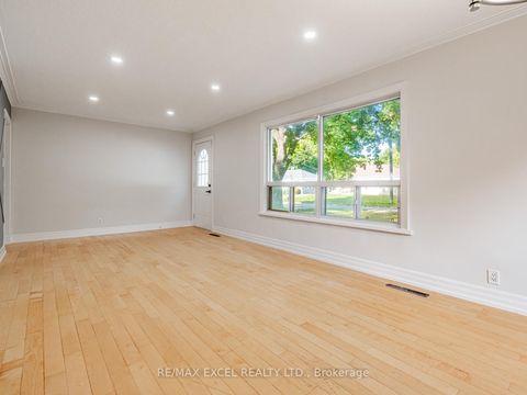 Photo 5 at 58 Howard Road, Leslie Valley, Newmarket