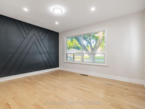 Photo 10 at 58 Howard Road, Leslie Valley, Newmarket