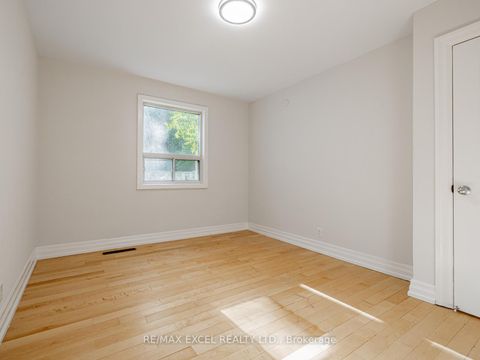 Photo 12 at 58 Howard Road, Leslie Valley, Newmarket