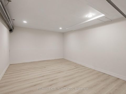 Photo 16 at 58 Howard Road, Leslie Valley, Newmarket