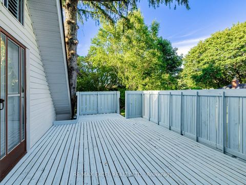 Photo 31 at 58 Howard Road, Leslie Valley, Newmarket