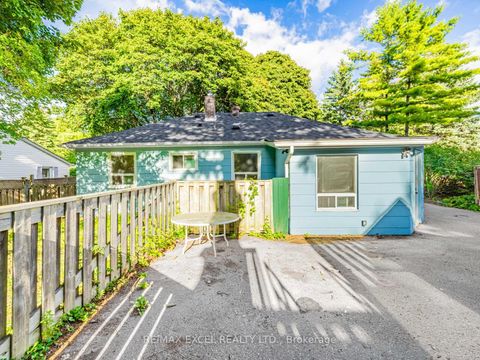 Photo 37 at 58 Howard Road, Leslie Valley, Newmarket