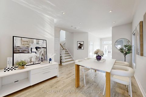 Photo 10 at 78 Autumn Hill Boulevard, Patterson, Vaughan