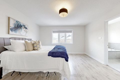 Photo 27 at 78 Autumn Hill Boulevard, Patterson, Vaughan