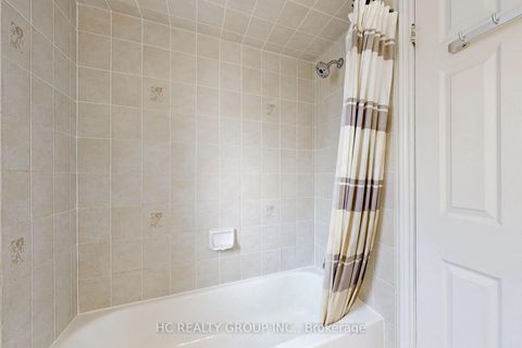 Photo 39 at 78 Autumn Hill Boulevard, Patterson, Vaughan