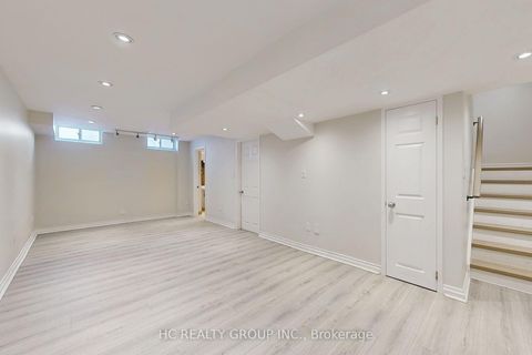 Photo 40 at 78 Autumn Hill Boulevard, Patterson, Vaughan