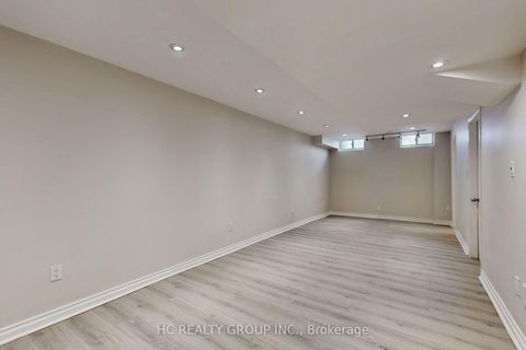 Photo 41 at 78 Autumn Hill Boulevard, Patterson, Vaughan