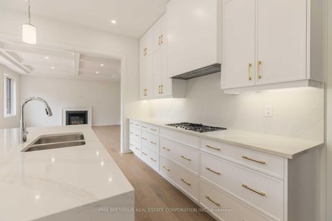 Photo 11 at 43 Bush Ridge Avenue, Jefferson, Richmond Hill