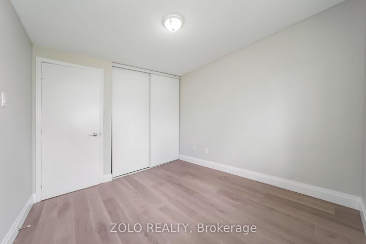 Photo 24 at 136 Goldhawk Trail, Milliken, Toronto