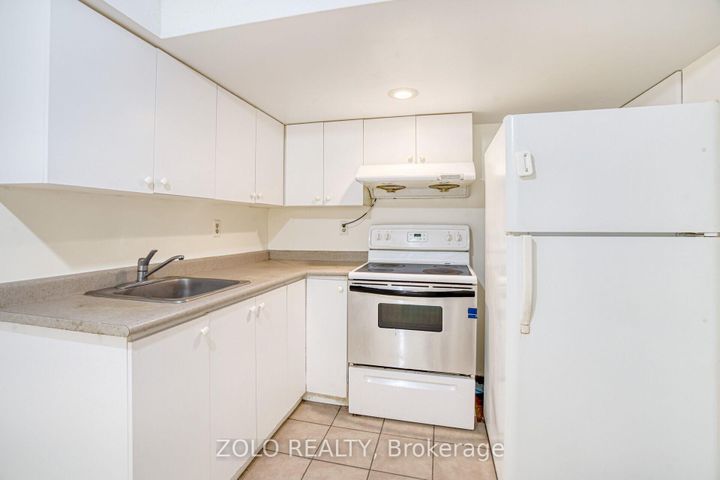 Photo 29 at 136 Goldhawk Trail, Milliken, Toronto