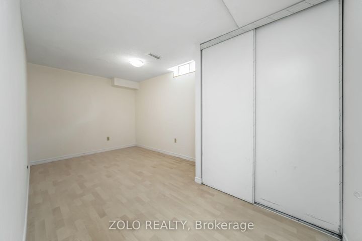 Photo 33 at 136 Goldhawk Trail, Milliken, Toronto