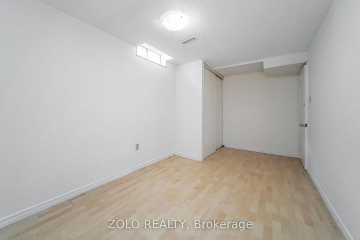 Photo 34 at 136 Goldhawk Trail, Milliken, Toronto