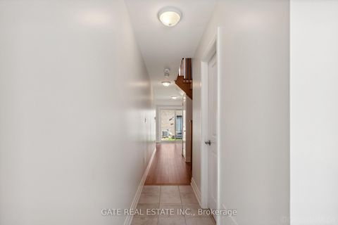 Photo 4 at 27 Moneypenny Place, Beverley Glen, Vaughan Photo 4 at 27 Moneypenny Place, Beverley Glen, Vaughan