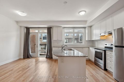 Photo 12 at 27 Moneypenny Place, Beverley Glen, Vaughan Photo 12 at 27 Moneypenny Place, Beverley Glen, Vaughan