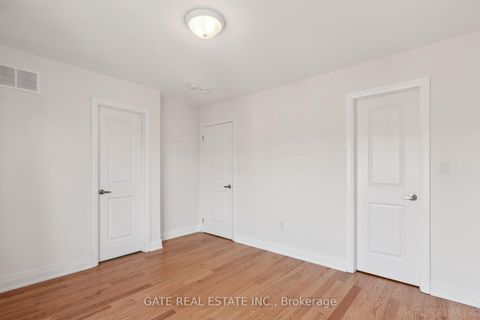 Photo 20 at 27 Moneypenny Place, Beverley Glen, Vaughan Photo 20 at 27 Moneypenny Place, Beverley Glen, Vaughan