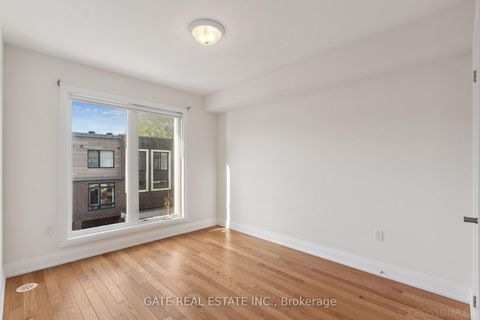 Photo 22 at 27 Moneypenny Place, Beverley Glen, Vaughan Photo 22 at 27 Moneypenny Place, Beverley Glen, Vaughan