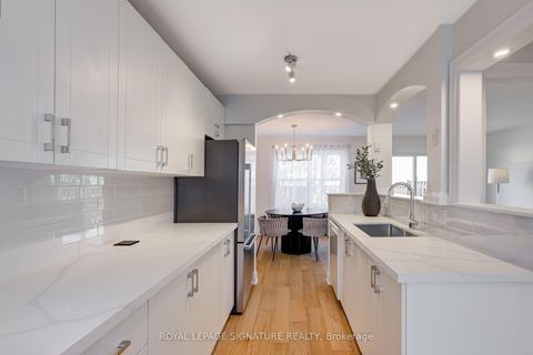 Photo 9 at 44 - 71 Cass Avenue, Sullivan, Toronto