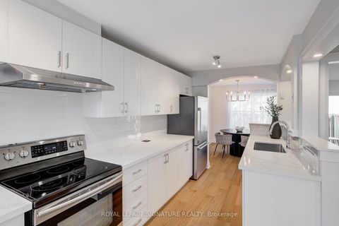 Photo 10 at 44 - 71 Cass Avenue, Sullivan, Toronto