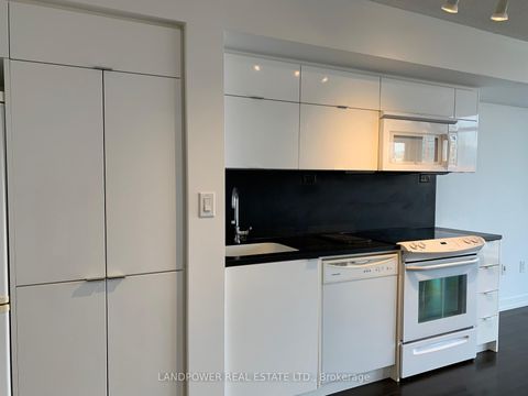 Photo 4 at 1101 - 21 Iceboat Terrace, Waterfront Communities C1, Toronto