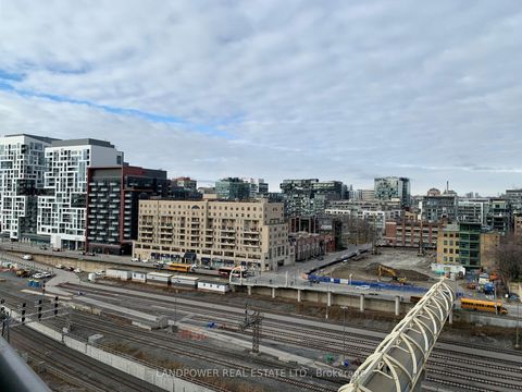 Photo 11 at 1101 - 21 Iceboat Terrace, Waterfront Communities C1, Toronto