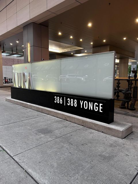 Photo 4 at 1708 - 386 Yonge Street, Bay Street Corridor, Toronto