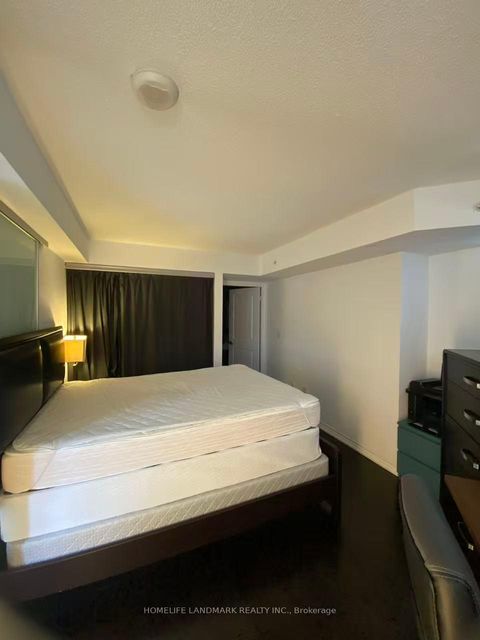 Photo 7 at 1708 - 386 Yonge Street, Bay Street Corridor, Toronto