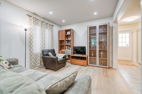 Photo 9 at 107 Highhill Drive, Sullivan, Toronto