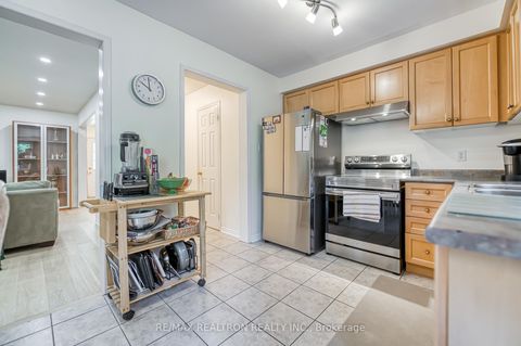 Photo 19 at 107 Highhill Drive, Sullivan, Toronto